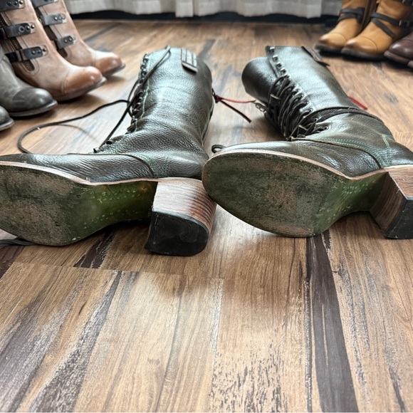 Freebird Grany Olive, size 11 - Picture 5 of 5